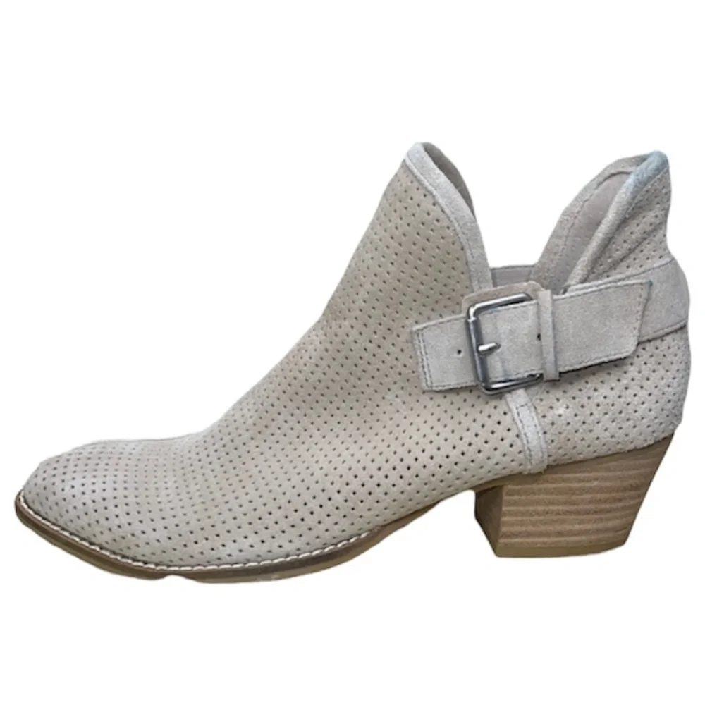Dolce Vita Simon Perforated Suede Taupe Ankle Boots Womens Size 7 1/2